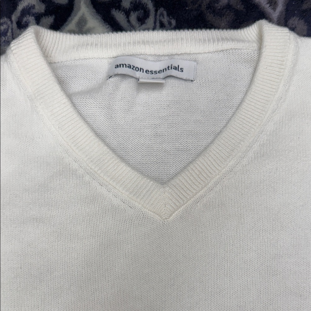 Amazon Essentials Men V-Neck Sweater — White - XXL